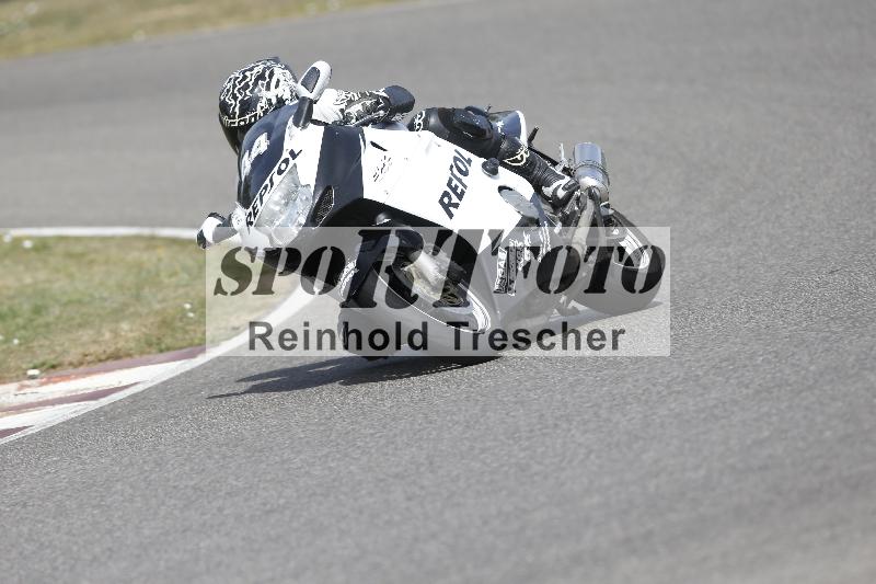 /37 09.08.2026  Pluess Motosport ADR/Einsteiger/44